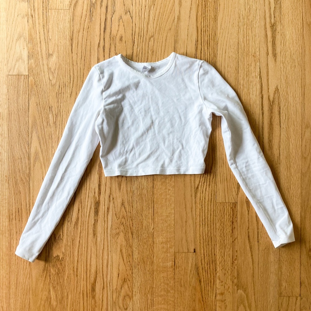 Basic Mini Cropped White Long Sleeved Tee